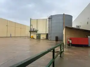 Vista exterior de Nave industrial de alquiler en Borox con Calefacción y Alarma
