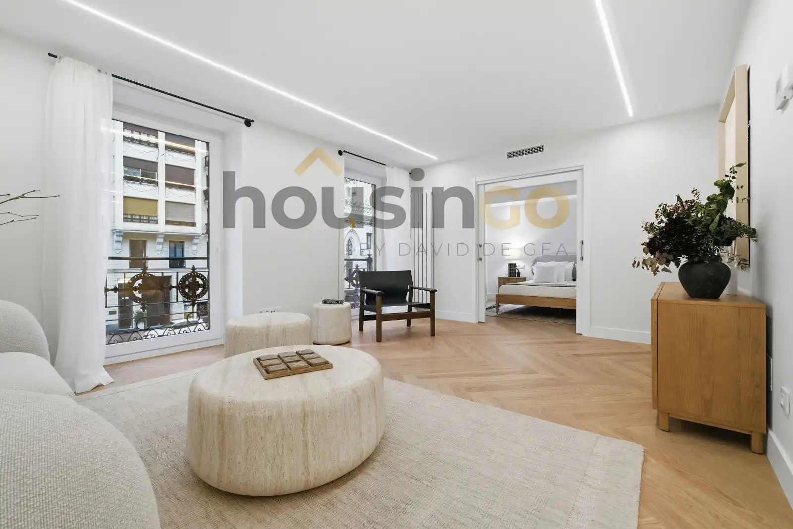 Living room of Flat for sale in Madrid  with Air Conditioner, Heating and Parquet flooring
