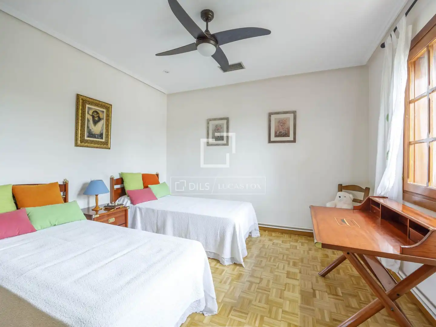 Bedroom of Houses for sale in Paterna  with Heating, Private garden and Parquet flooring