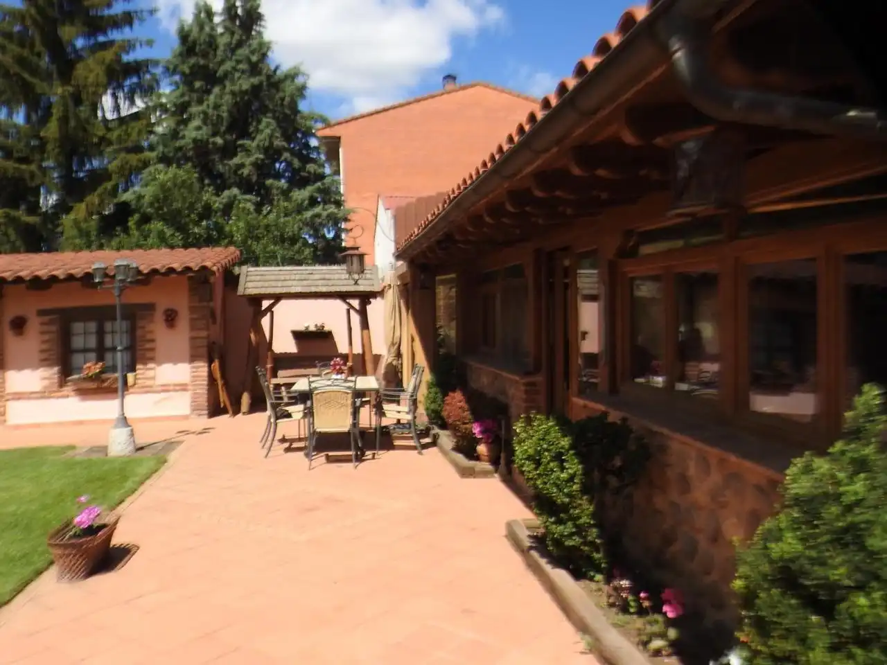 Casa adosada en venda en San Andrés del Rabanedo amb Aire condicionat, Calefacció i Jardí privat