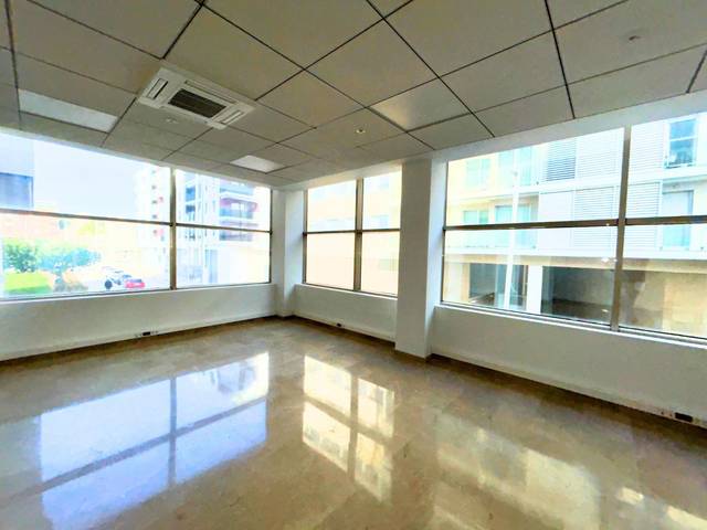 Oficina en Alquiler en Parc Central