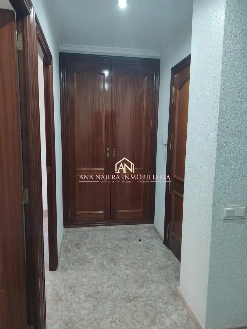 Flat for sale in Mislata  with Air Conditioner