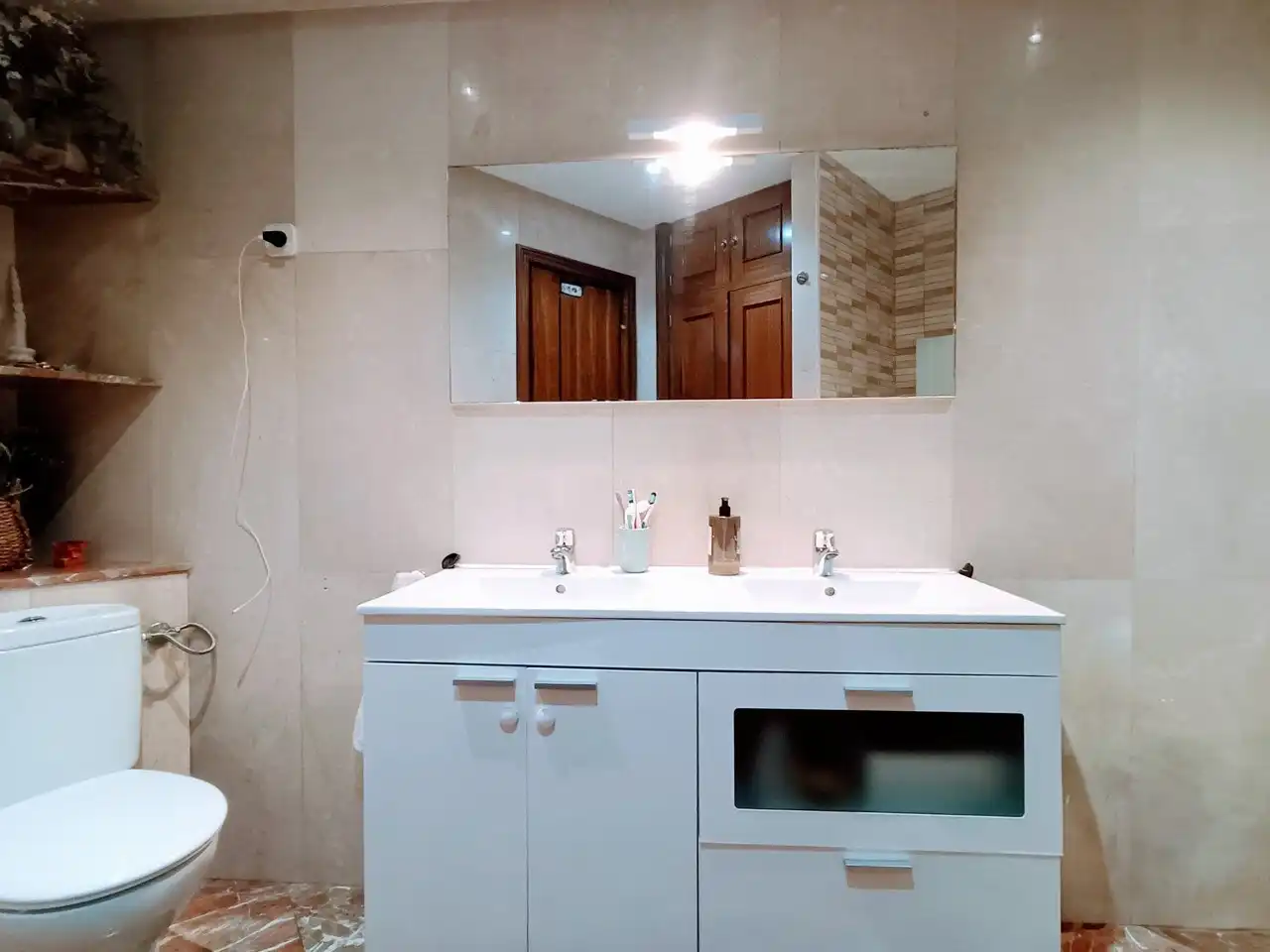 Baño de Piso de alquiler en Madrid con Aire acondicionado, Calefacción y Parquet