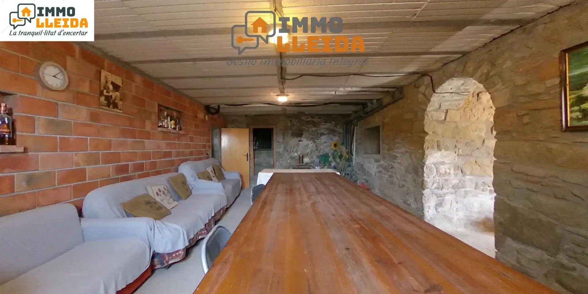 Einfamilien-Reihenhaus zum Verkauf in Artesa de Segre mit Terrasse, Abstellraum und Balkon