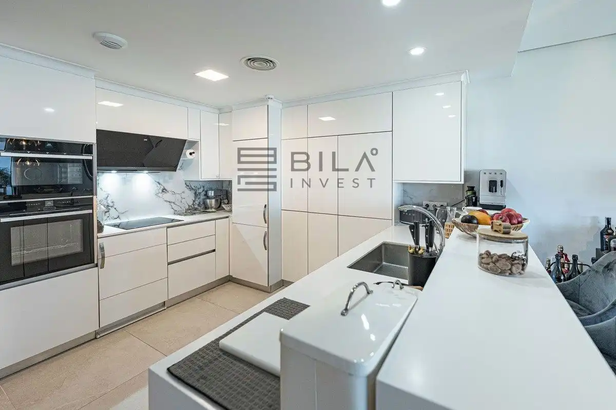 Kitchen of Duplexes for sale in Marbella  with Air Conditioner, Terrace and Storage room