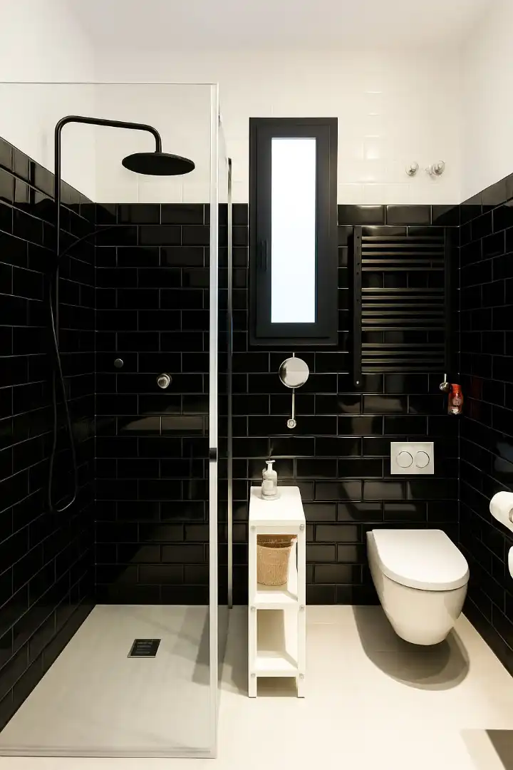 Badezimmer von Wohnung zur Miete in Barcelona mit Klimaanlage, Heizung und Parkett