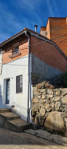 Casa adosada en Venta en Calle del Castillo, 30 en El Tiemblo
