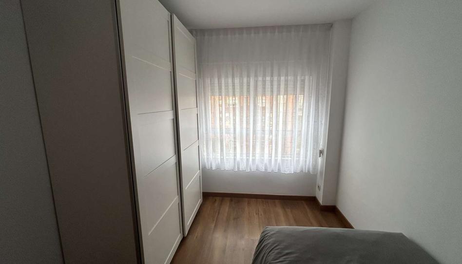 Foto 1 de Pis per a compartir a La Mina, Barcelona