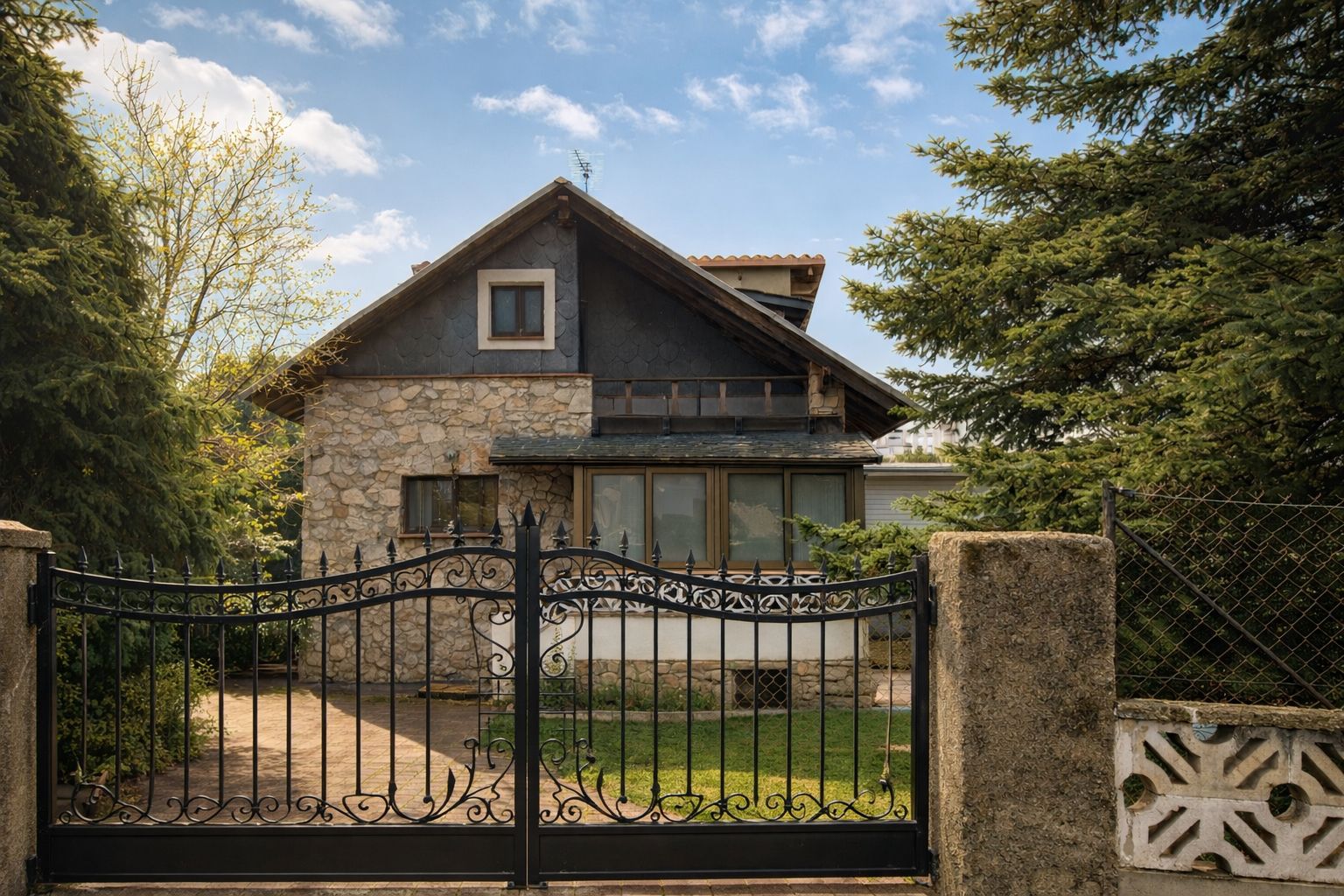 Exterior view of Country house for sale in Mediona  with Heating, Private garden and Terrace