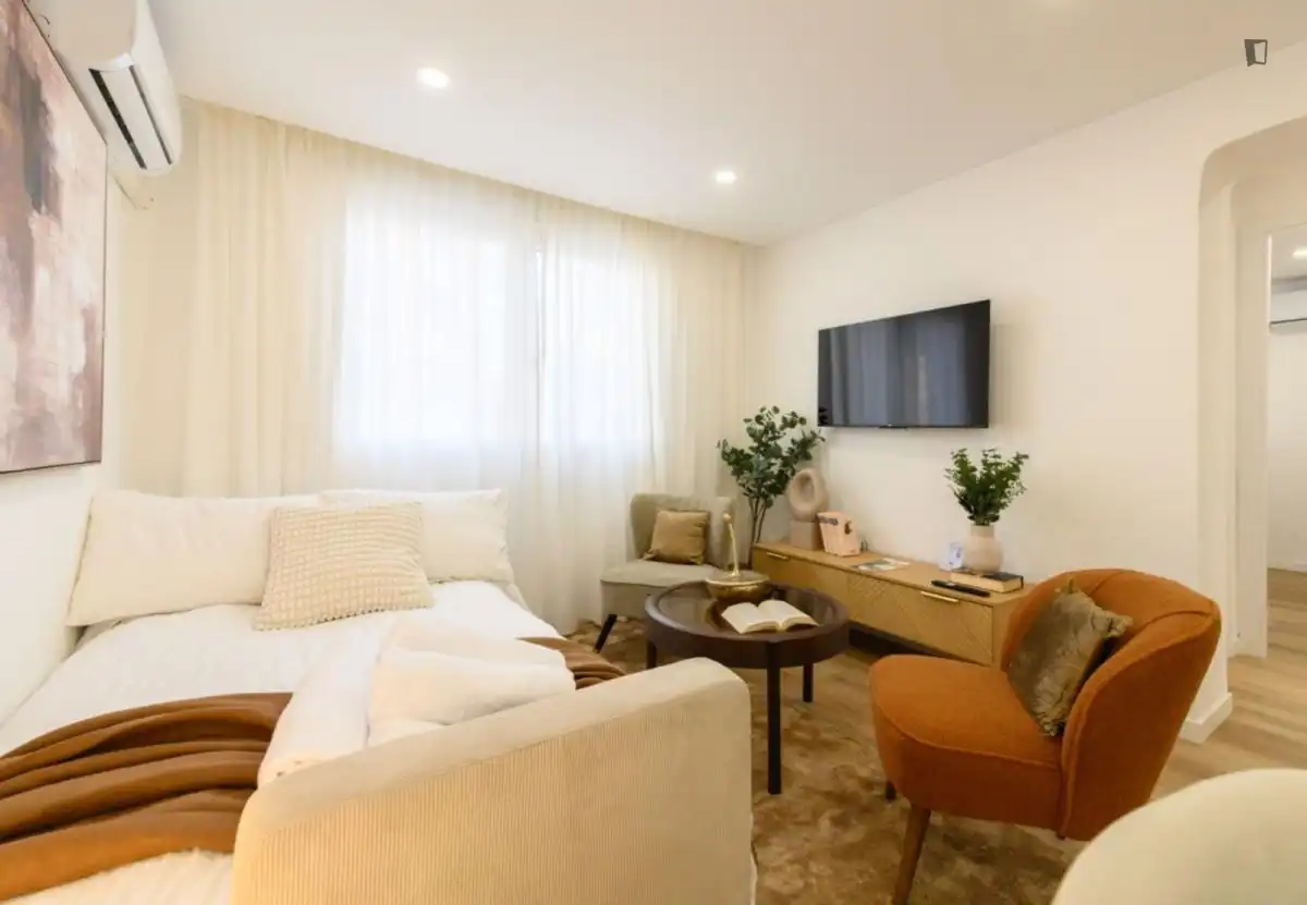 Sala de estar de Apartamento de alquiler en Madrid con Aire acondicionado, Calefacción y Amueblado