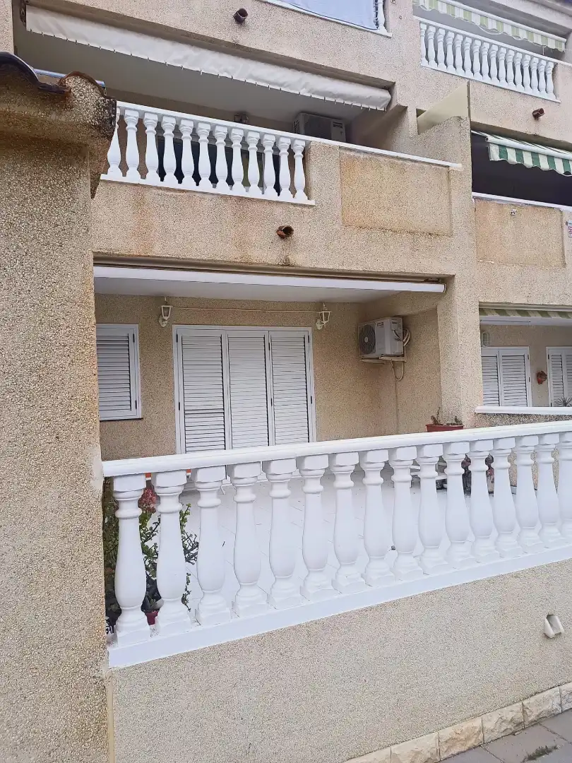 Terrasse von Wohnungen zum Verkauf in La Manga del Mar Menor mit Terrasse, Möbliert und Ofen