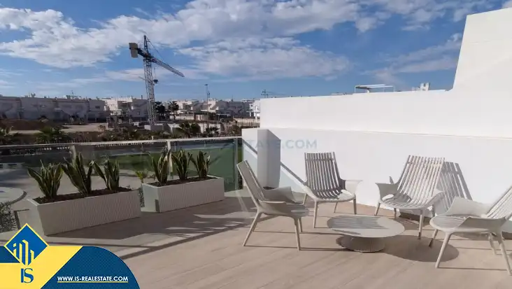 Casa amb piscina en venda a Desamparados - Hurchillo - Torremendo