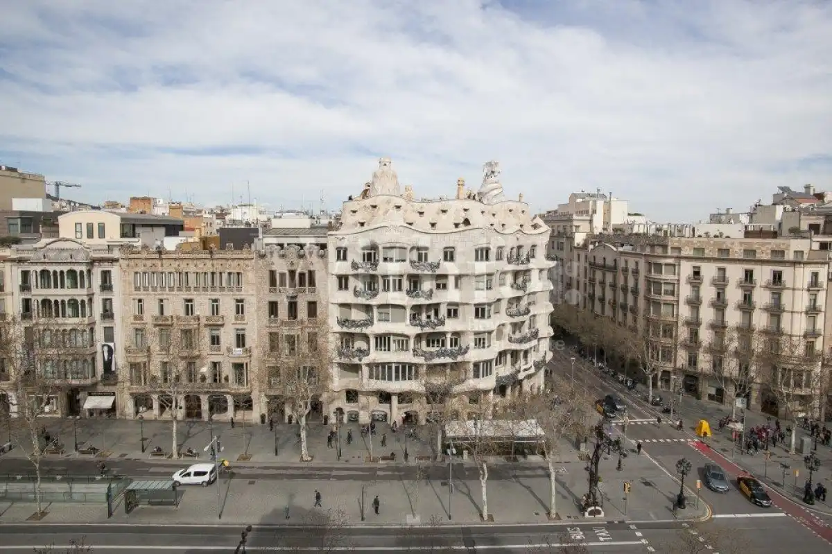 Exterior view of Flat for sale in Barcelona  with Air Conditioner, Heating and Parquet flooring