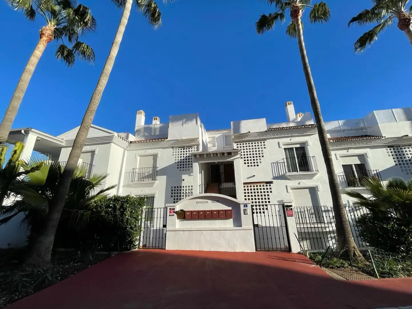 Apartment with pool for sale in Riviera del Sol, imagen 2