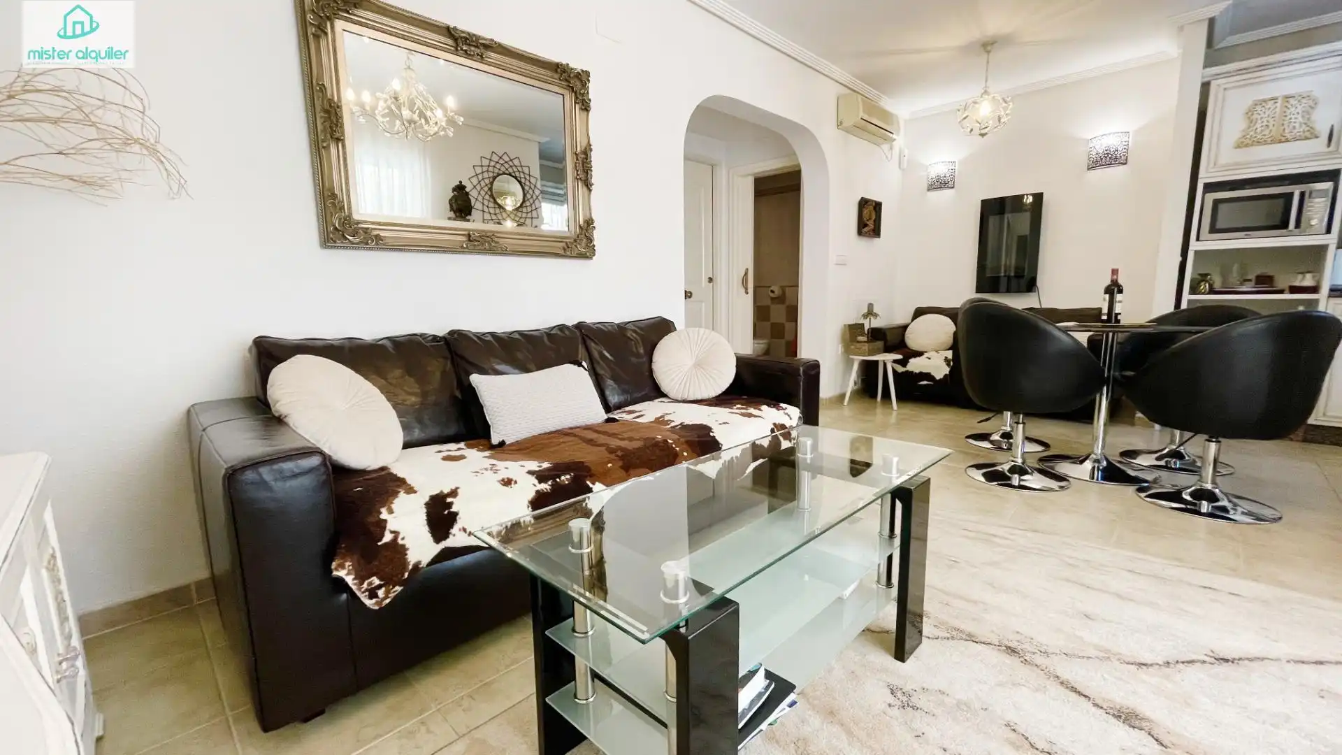 Sala d'estar de Casa o xalet de lloguer en El Campello amb Aire condicionat, Calefacció i Jardí privat