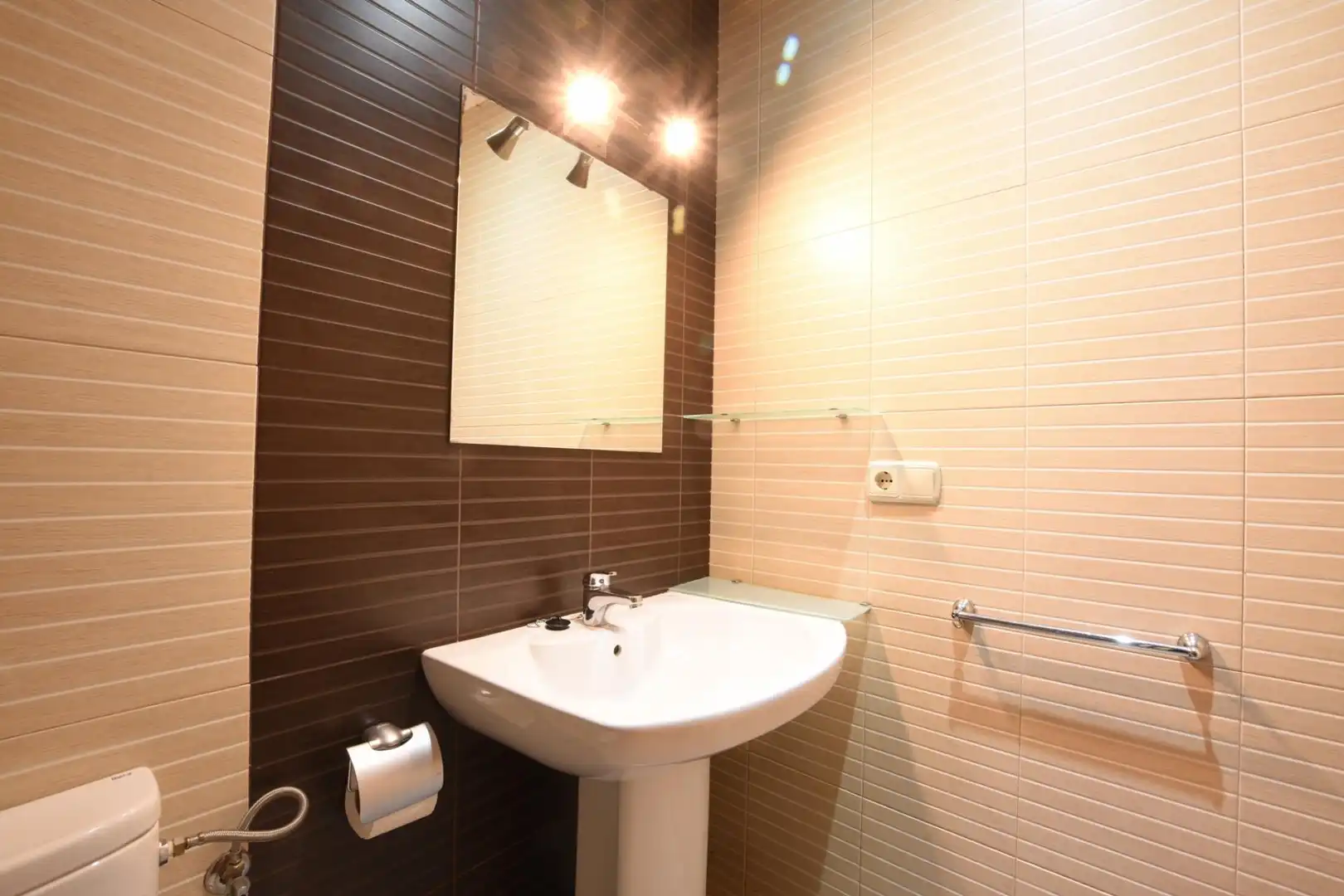 Baño de Piso de alquiler en Arbeca con Calefacción, Amueblado y Horno