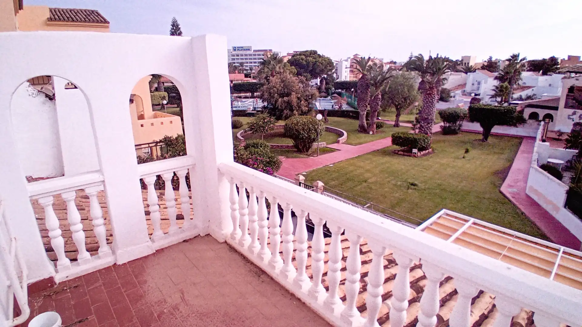Terrassa de Casa adosada en venda en Roquetas de Mar amb Jardí privat, Terrassa i Traster