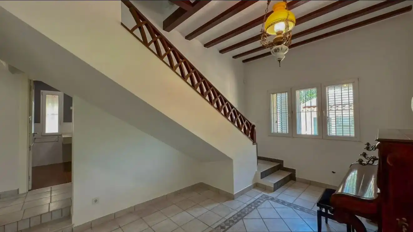 Casa o xalet en venda en Alicante / Alacant amb Aire condicionat, Calefacció i Jardí privat