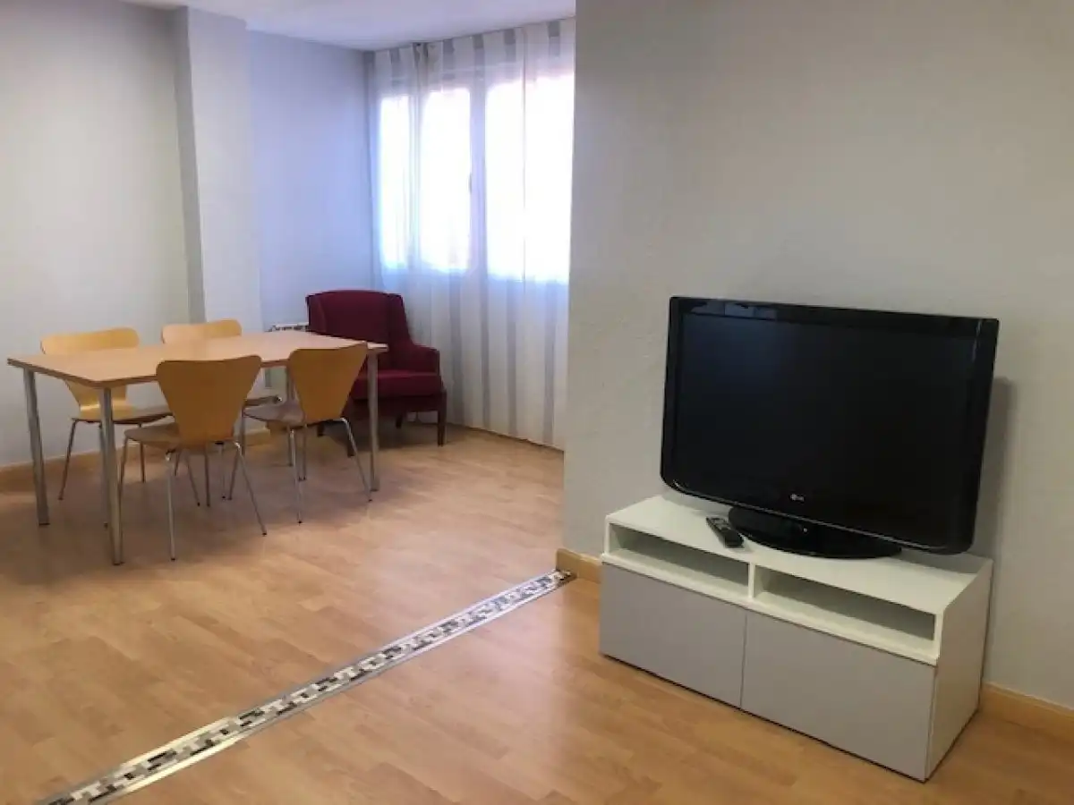 Piso de alquiler en Castilla - Hermida