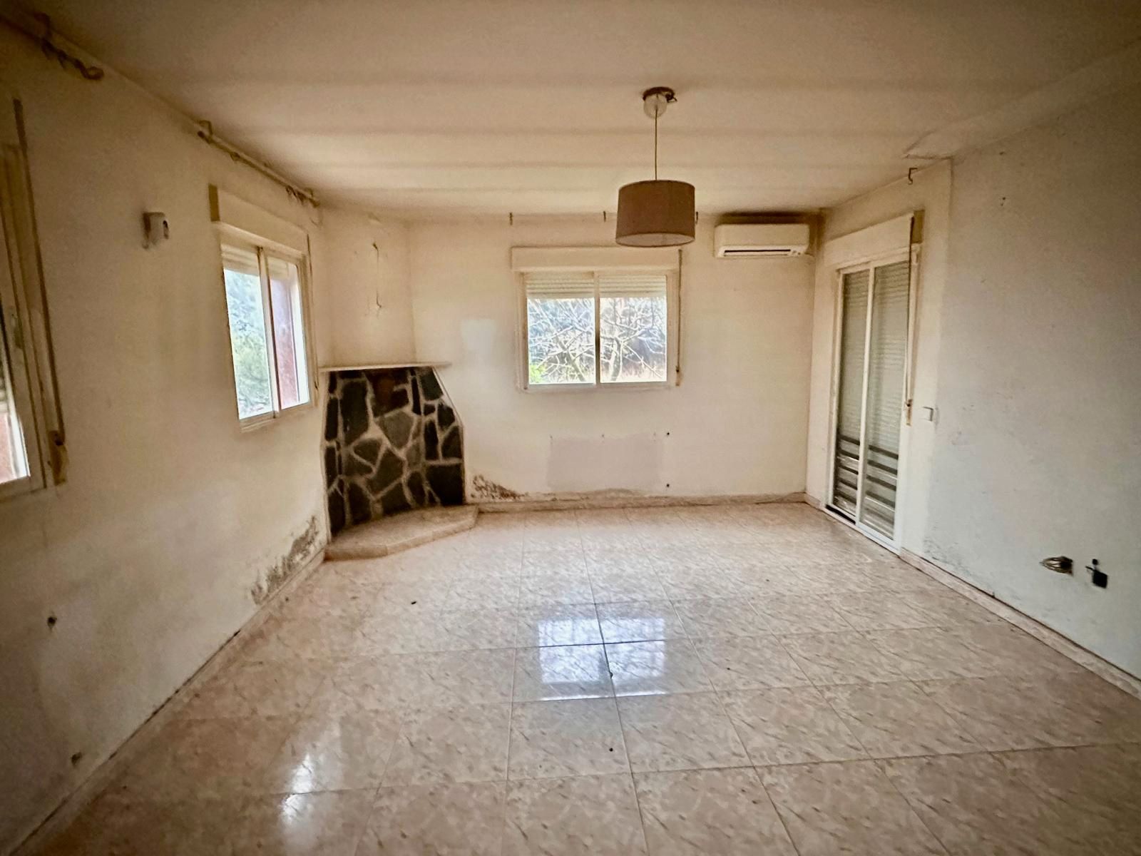 Living room of Country house for sale in Fuentenovilla