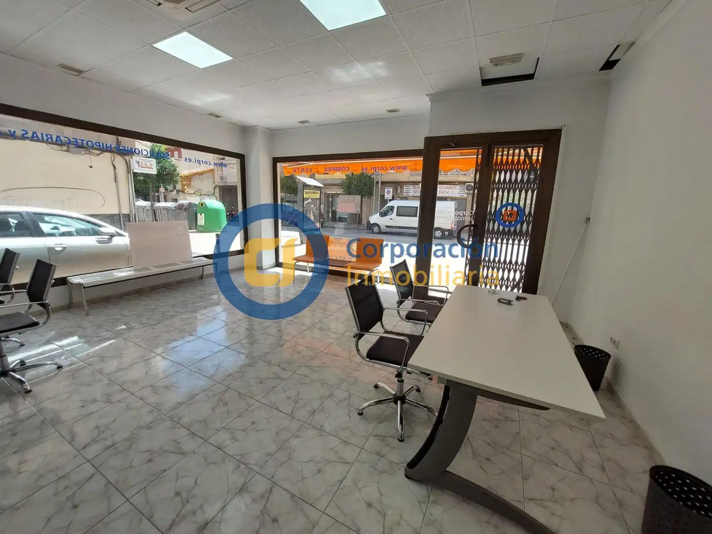 Local en venta en Lorca con Aire acondicionado