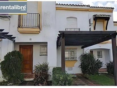 Exterior view of Single-family semi-detached for sale in Estepona  with Terrace