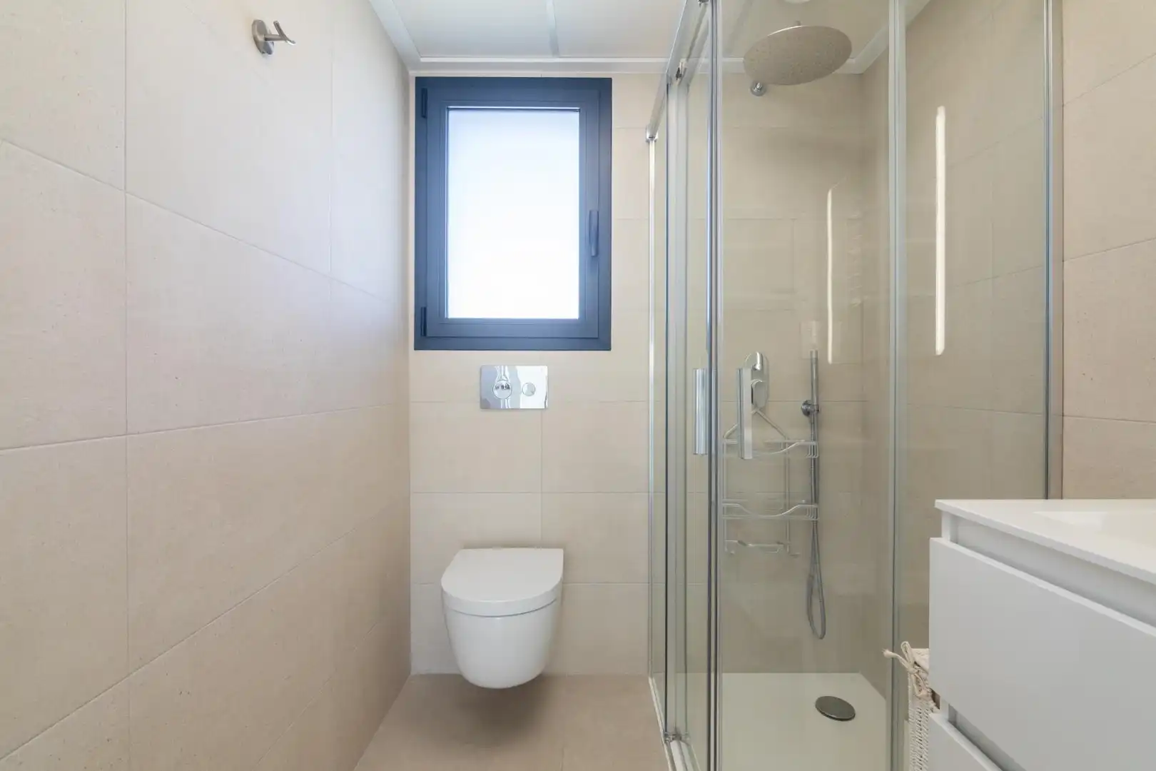 Bany de Casa o xalet de lloguer en Santa Pola amb Aire condicionat, Calefacció i Jardí privat