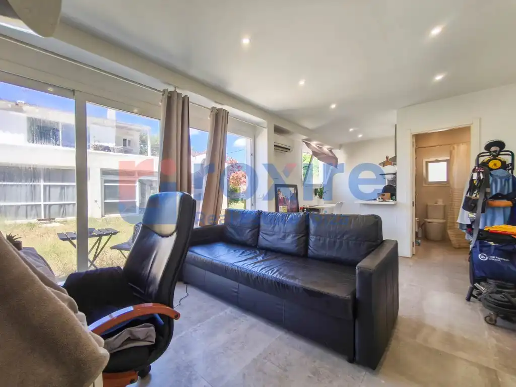 Sala d'estar de Casa o xalet en venda en Sant Josep de sa Talaia amb Aire condicionat, Jardí privat i Terrassa