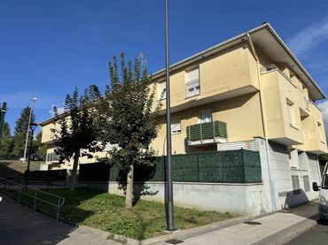 Pis amb balcó en venda a Zumarraga