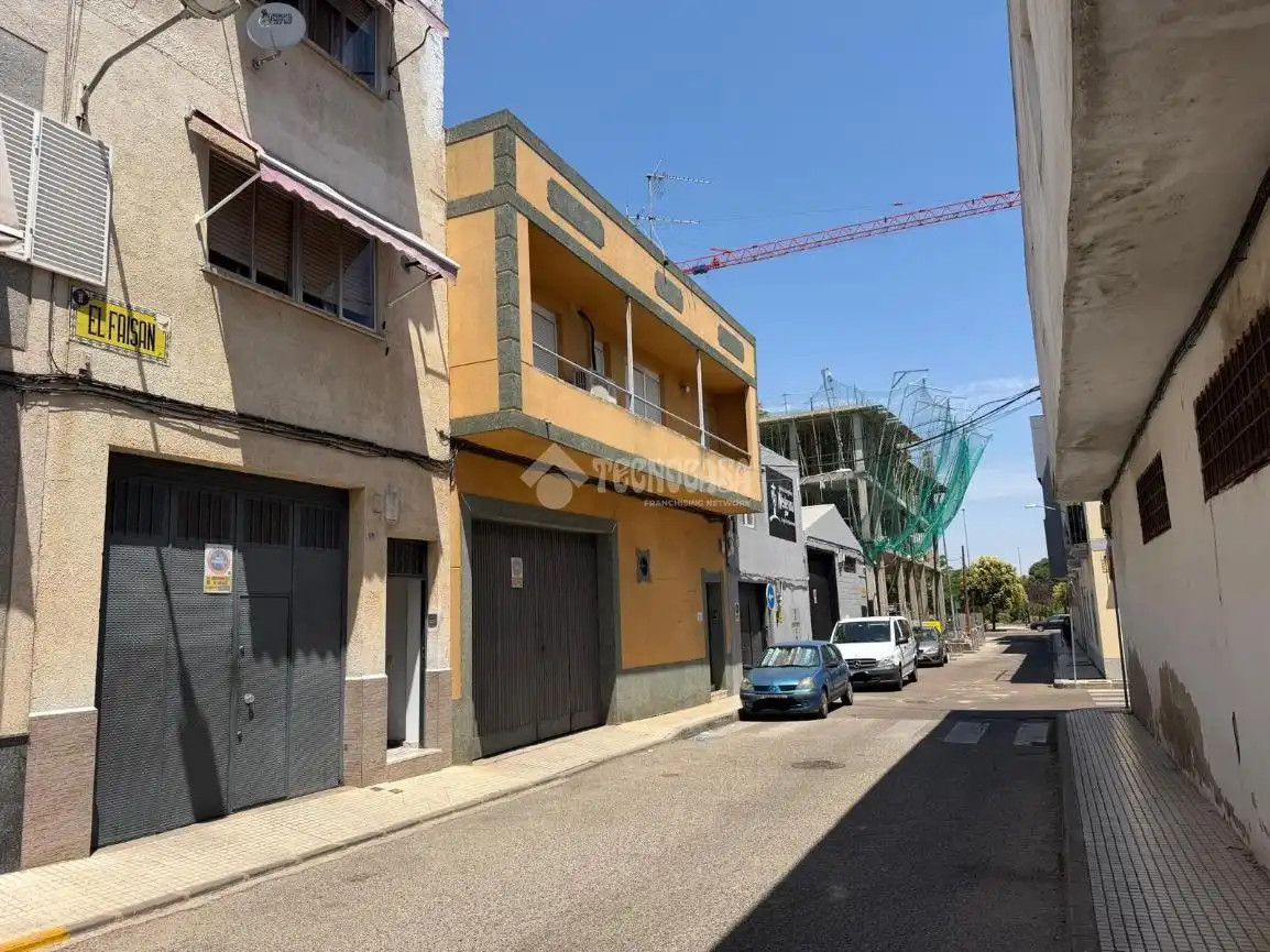 Exterior view of Buildings for sale in Badajoz