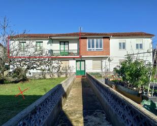 Exterior view of Single-family semi-detached for sale in Los Corrales de Buelna 