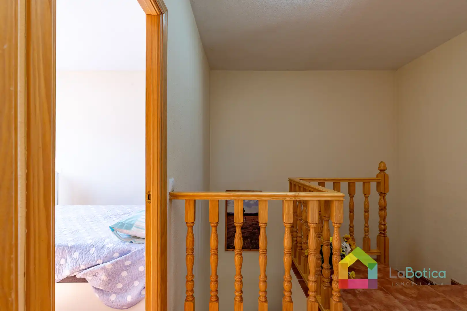 Casa adosada en venta en Carmena con Calefacción