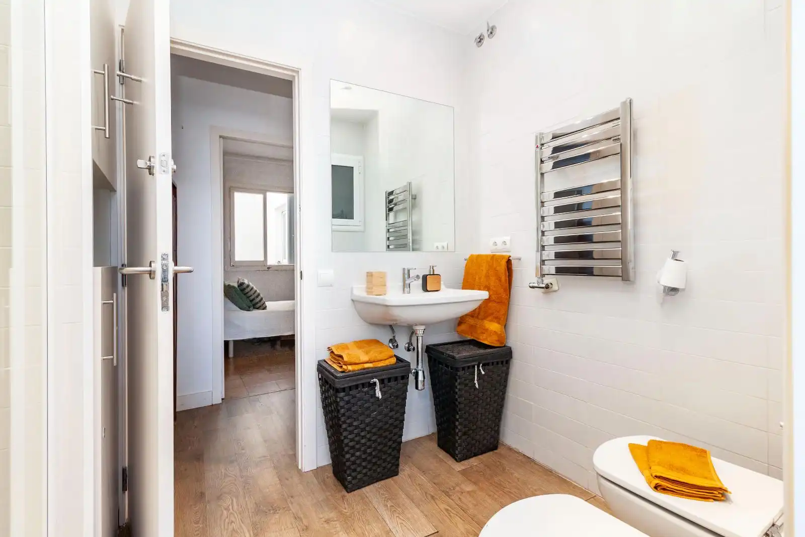 Badezimmer von Wohnung zum Verkauf in Sabadell mit Heizung, Parkett und Terrasse