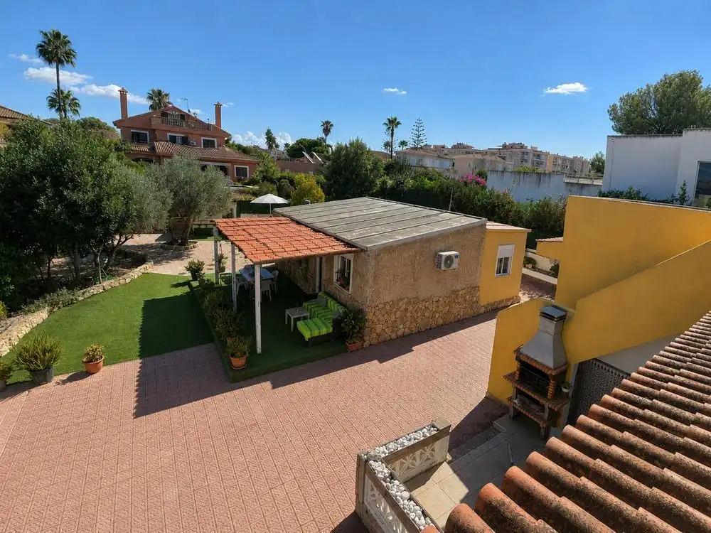 Vista exterior de Casa o xalet en venda en Llucmajor amb Aire condicionat, Jardí privat i Traster