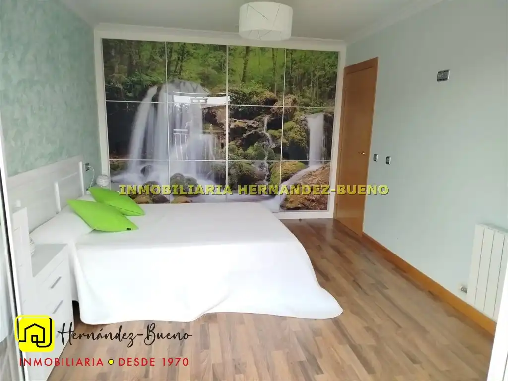 Habitación de Casa o chalet en venta en Calvarrasa de Abajo con Calefacción, Jardín privado y Terraza