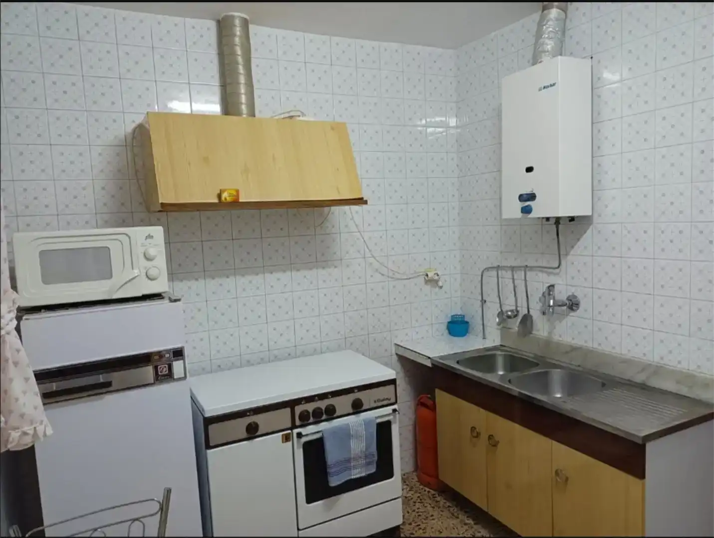 Cuina de Planta baixa en venda en Villarrodrigo amb Moblat