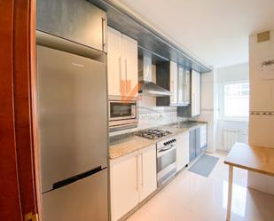 Kitchen of Flat to rent in Santiago de Compostela 