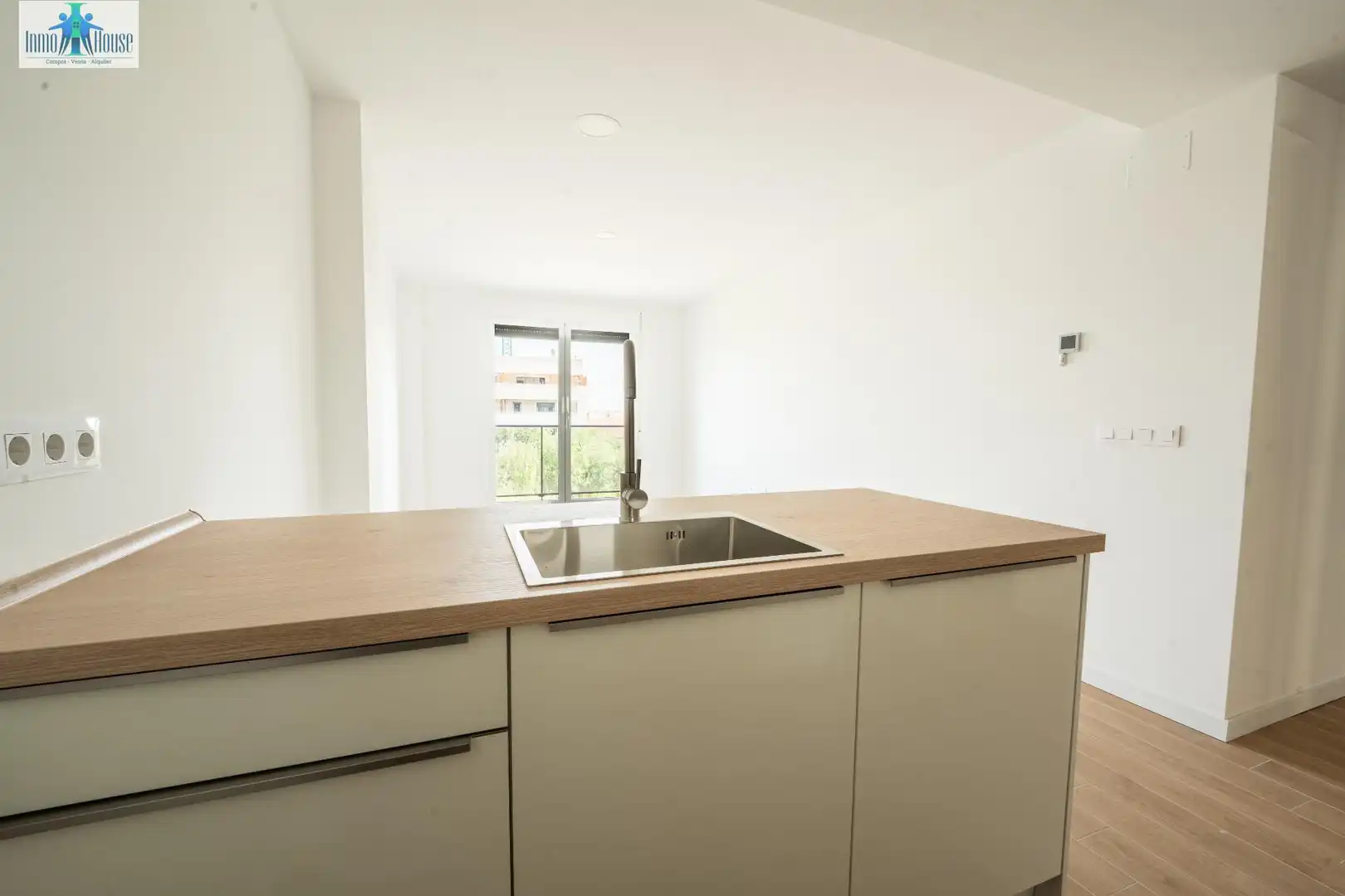 Küche von Wohnung zum Verkauf in  Albacete Capital mit Terrasse, Abstellraum und Balkon