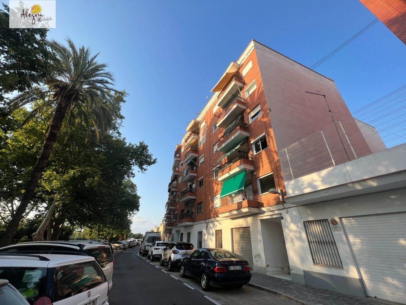Vista exterior de Pis en venda en  Valencia Capital amb Aire condicionat, Calefacció i Terrassa