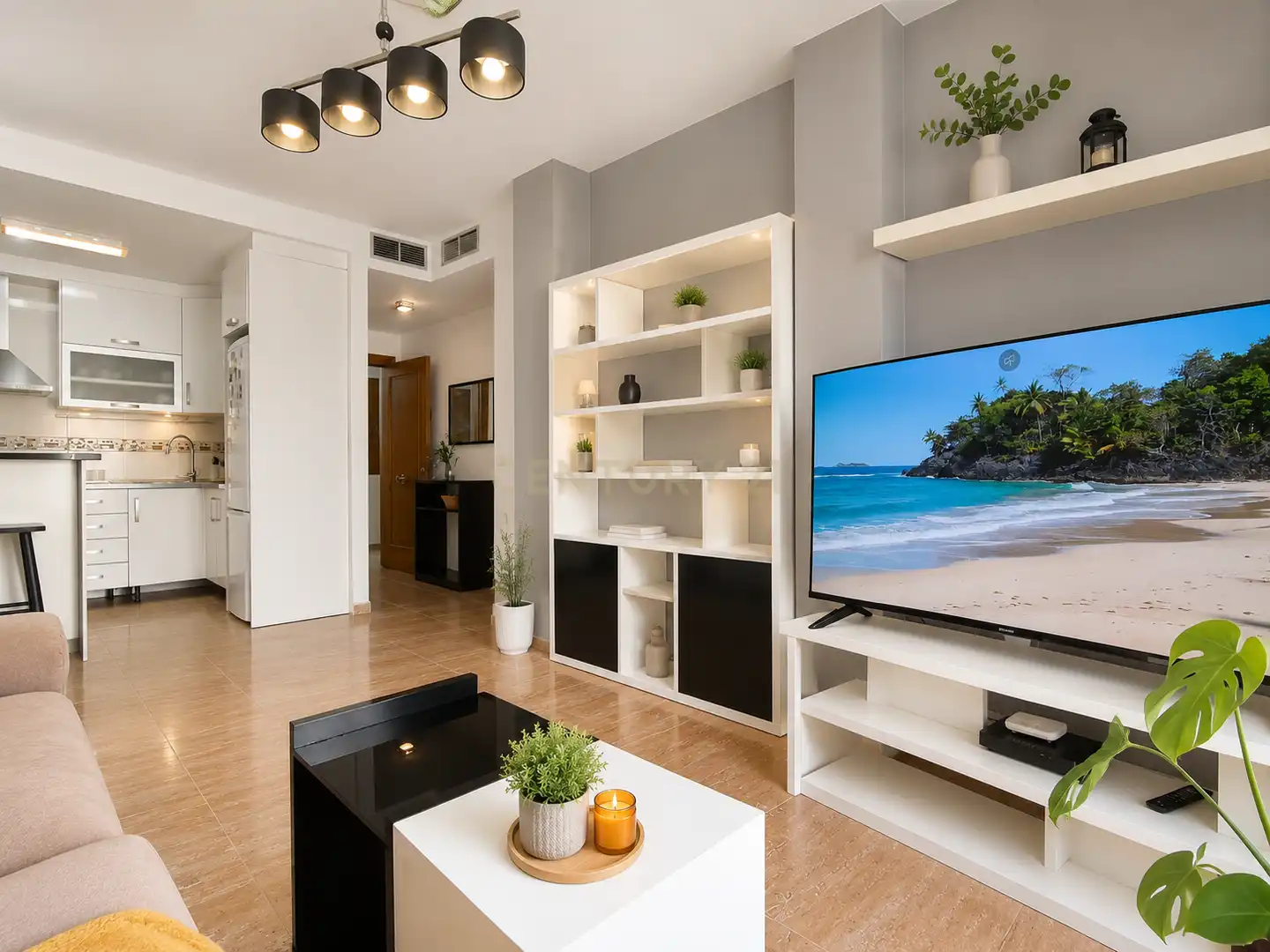 Sala d'estar de Apartament en venda en El Ejido amb Aire condicionat, Moblat i Forn