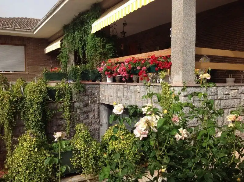 Terraza de Casa o chalet en venta en Santo Domingo de la Calzada con Calefacción, Jardín privado y Piscina