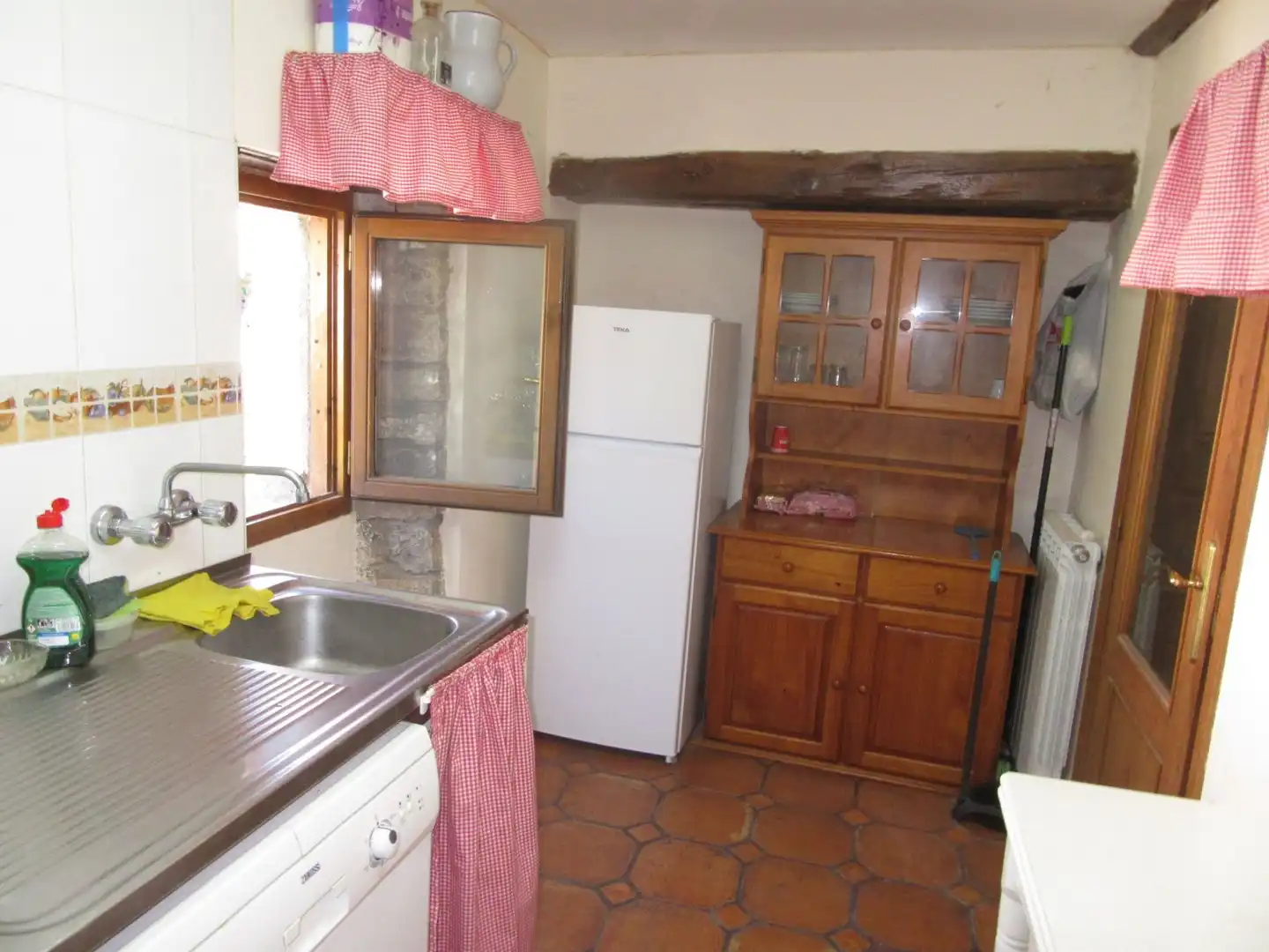 Cuina de Casa o xalet en venda en Canal de Berdún amb Jardí privat i Traster