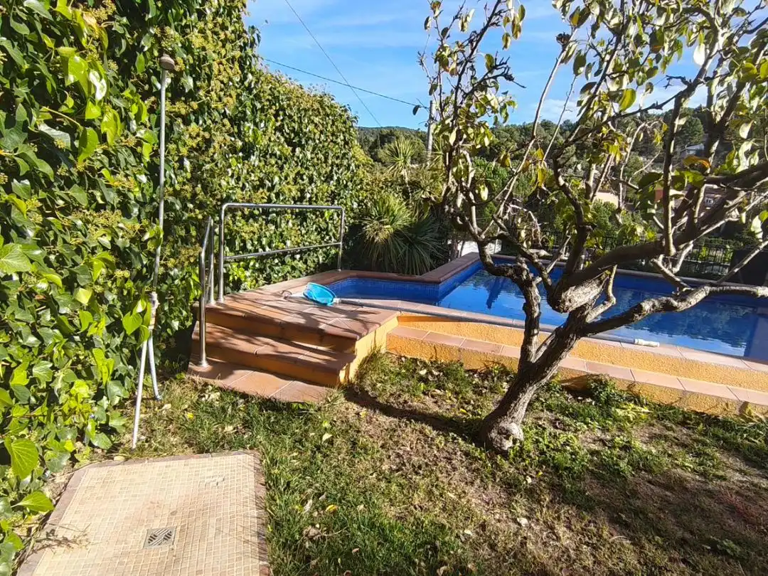 Villa con piscina in vendita a Carrer d'Ancosa 3, imagen 2