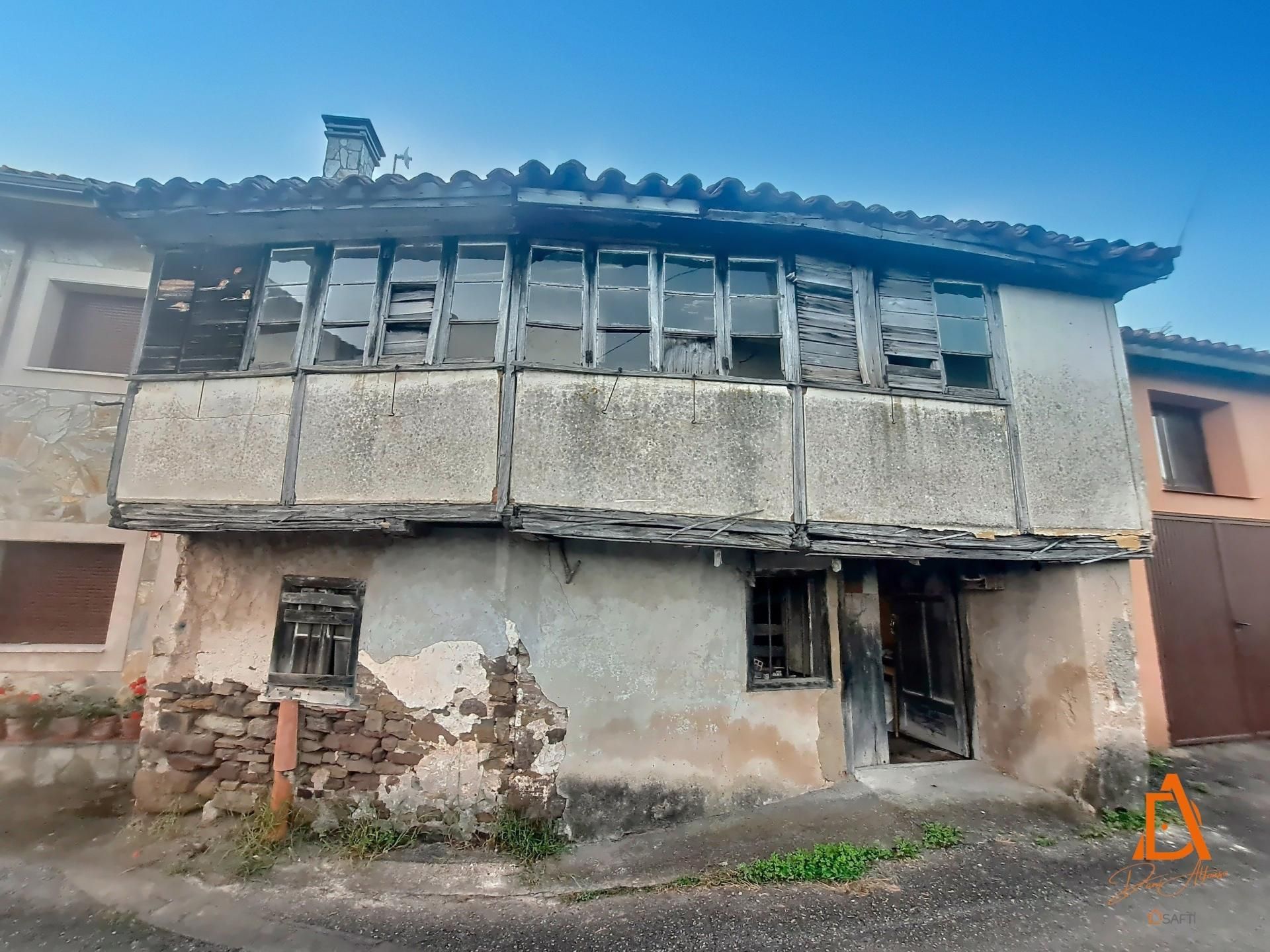 Vista exterior de Casa o xalet en venda en Villaviciosa amb Terrassa i Balcó