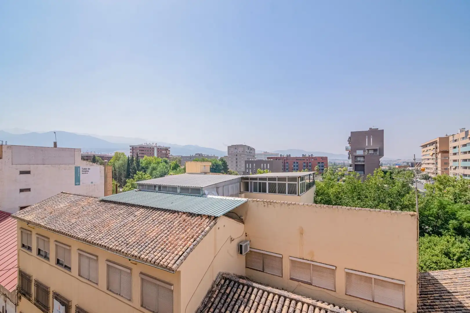 Exterior view of Flat for sale in Granada  with Air Conditioner, Heating and Terrace