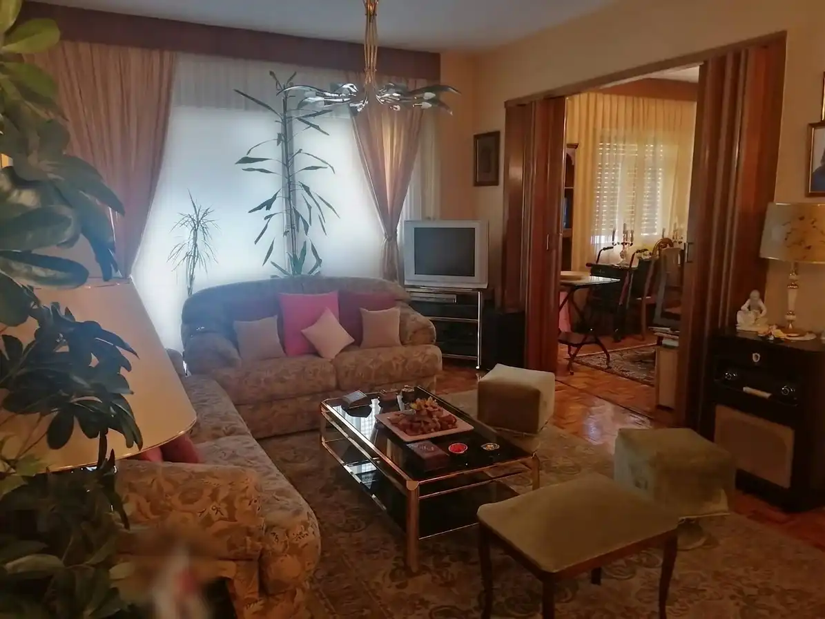 Flat with lift for sale in Paseo de Santa María de la Cabeza