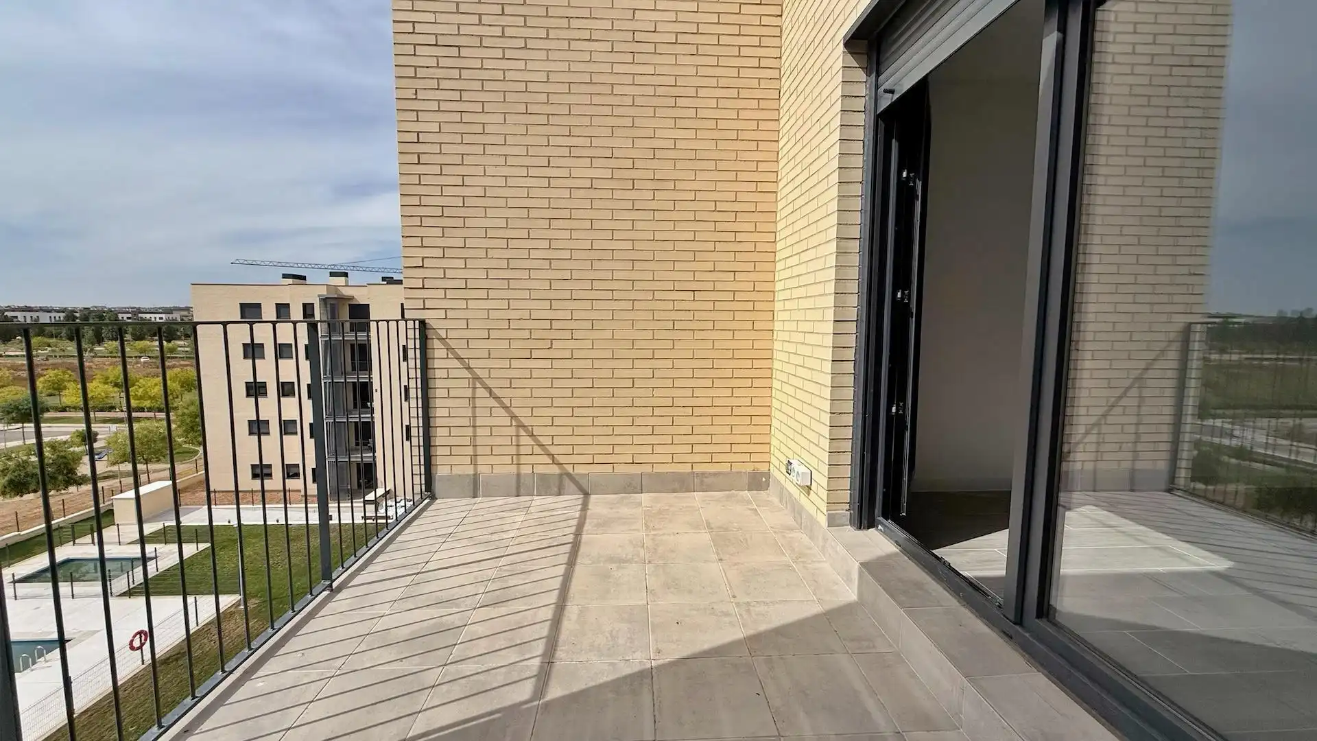 Ático con piscina en venta en Avenida de Thomas Edison, imagen 4