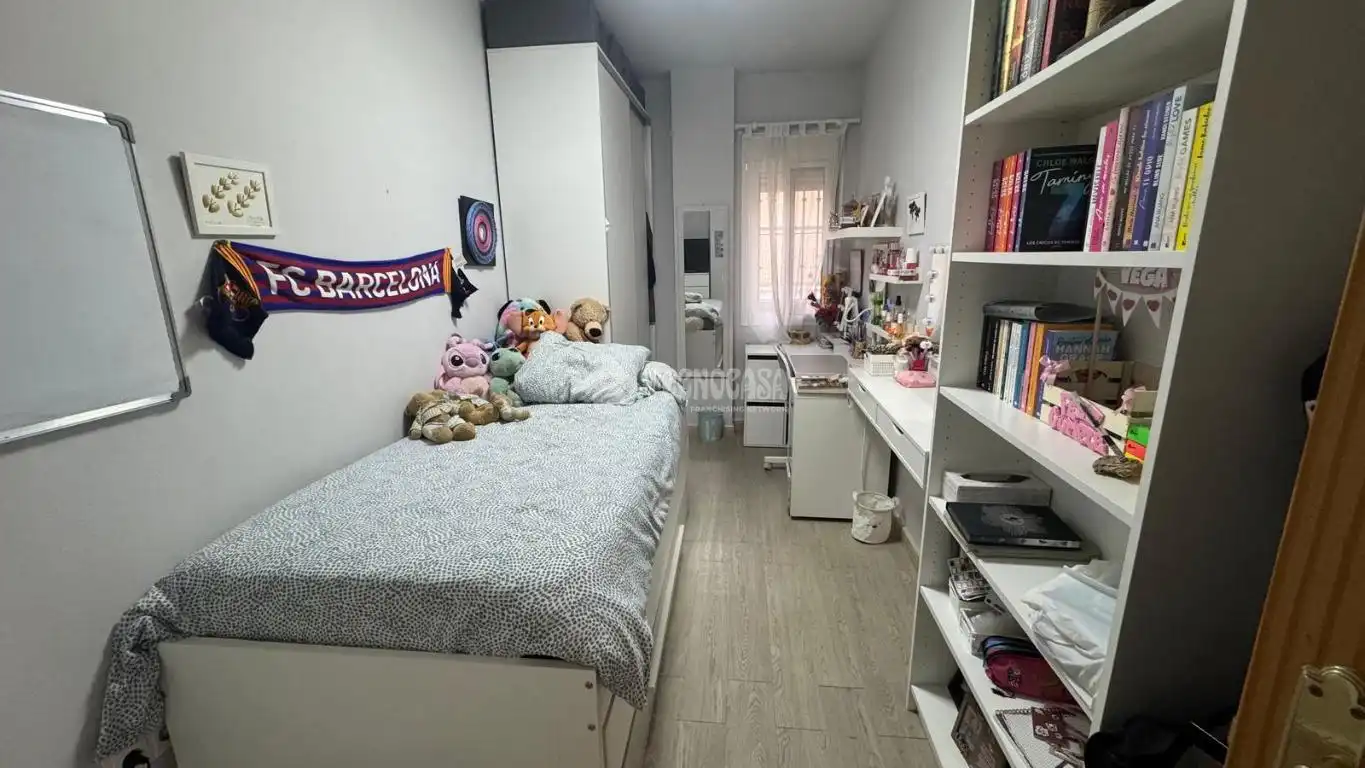 Habitación de Piso en venta en Cártama con Aire acondicionado, Amueblado y Piscina comunitaria