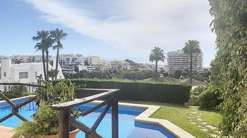 Foto 3 de Casa o xalet en venda a Calle Finlandia, 15, Hacienda Torrequebrada, Málaga