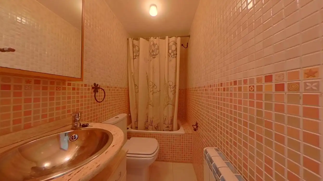 Bathroom of Study for sale in Madrid